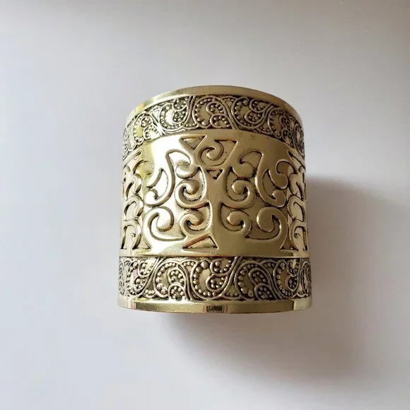 Estruscan Goddess Style Cuff Bangle Bracelet Rustic Gold tone & Black Textured - Picture 4 of 11